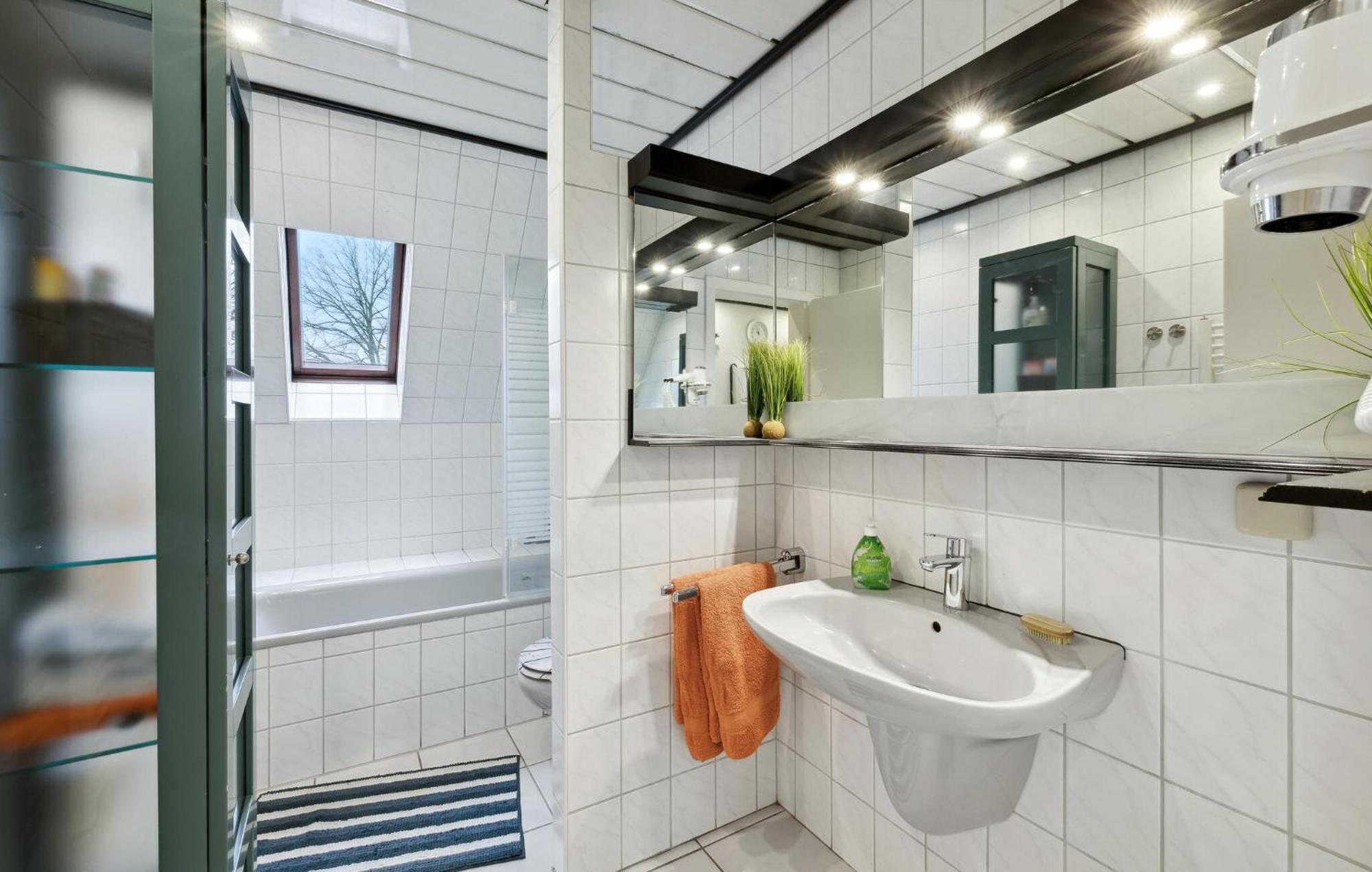 Amazing Apartment In Bremerhaven With Kitchen Eksteriør billede
